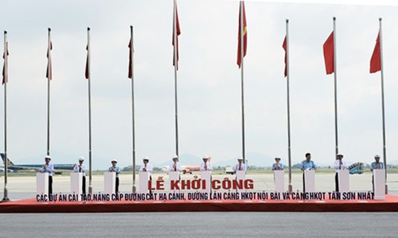 Phó Thủ tướng Thường trực Trương Hòa Bình phát lệnh khởi công 2 dự án sửa chữa, nâng cấp khu bay Nội Bài, Tân Sơn Nhất