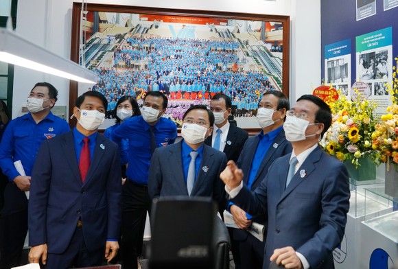 Hành trình 'Tôi yêu Tổ quốc tôi' nhân kỷ niệm 65 năm Ngày truyền thống Hội LHTN Việt Nam ảnh 1