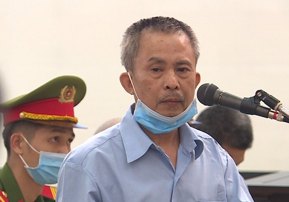 Lê Đình Công muốn được tuyên án ở hành vi 'Chống người thi hành công vụ' ảnh 1