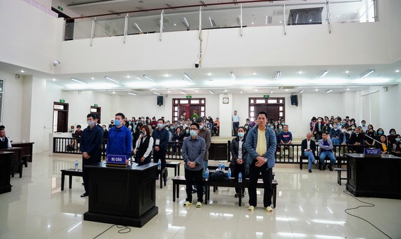  Vụ nâng giá máy xét nghiệm Covid-19: Chủ mưu Nguyễn Nhật Cảm lãnh 10 năm tù giam ảnh 2