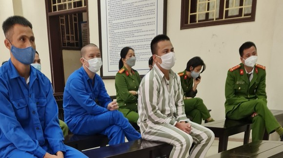 Vợ chồng Đường 'Nhuệ' hầu tòa vì thao túng dịch vụ tang lễ ở Thái Bình ảnh 1
