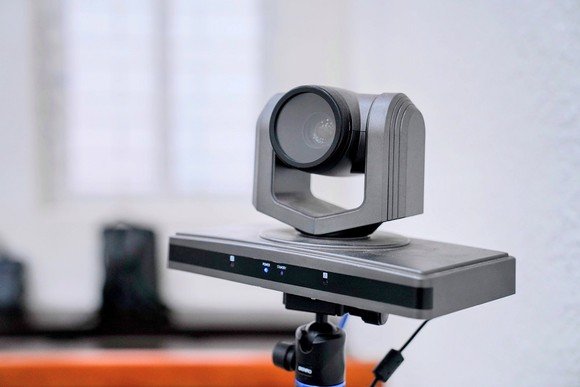 Hình ảnh phiên tòa xét xử trực tuyến được truyền trực tiếp tới 30 quận, huyện tại Hà Nội ảnh 7