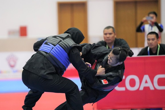 Môn Pencak Silat ngày cuối: Ronaldo Neno thua tâm phục Nguyễn Duy Tuyến ảnh 3