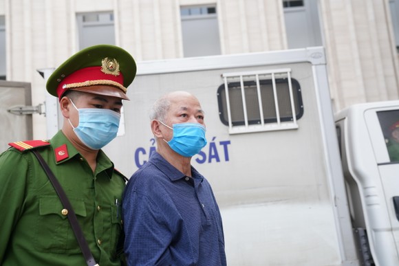 Xét xử 17 bị cáo tại Tổng Công ty Máy động lực và Máy nông nghiệp Việt Nam ảnh 2