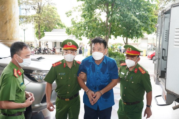 Cựu Chủ tịch UBND TP Hà Nội Nguyễn Đức Chung hầu tòa phúc thẩm ảnh 2