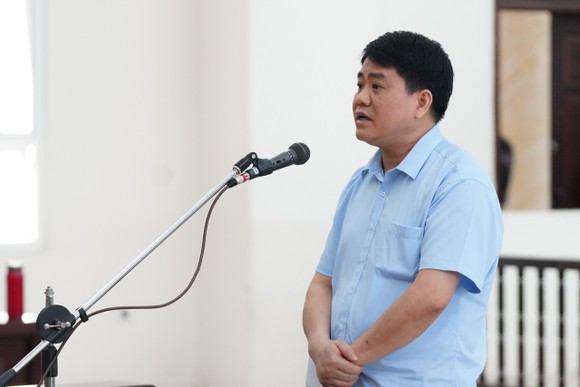 Trước ngày tuyên án, gia đình ông Nguyễn Đức Chung nộp thêm 15 tỷ đồng khắc phục hậu quả ảnh 1