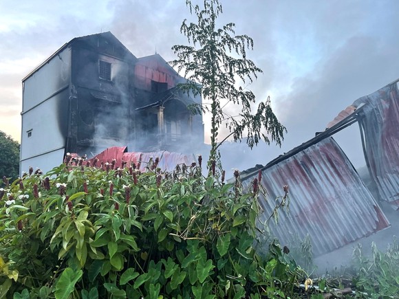 Hà Nội: Cháy xưởng sản xuất chăn ga khiến 3 mẹ con tử vong ảnh 2