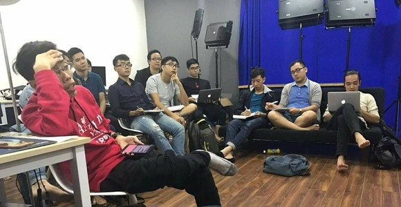 BLV Hoàng Nam mở lớp cho các anh em mê bình luận thể thao ảnh 1