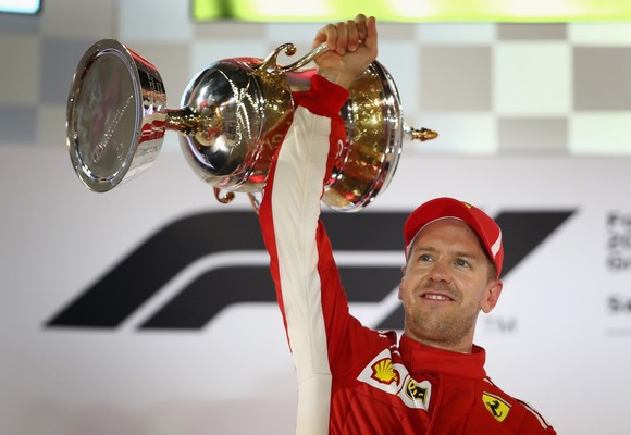 Đua xe F1: Vettel thắng chặng thứ 200, Hamilton chửi mắng Verstappen ảnh 4