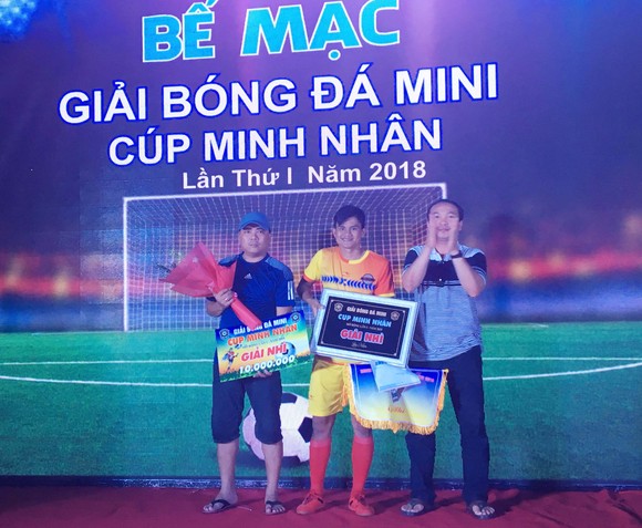 Vắng Vua phủi Capdervilar, Phước Lộc FC vẫn vô địch Cúp Minh Nhân  ảnh 1