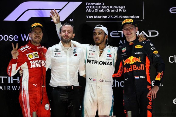 Đua xe F1: Hamilton kết thúc mùa giải bằng chiến thắng thứ 11 ảnh 4