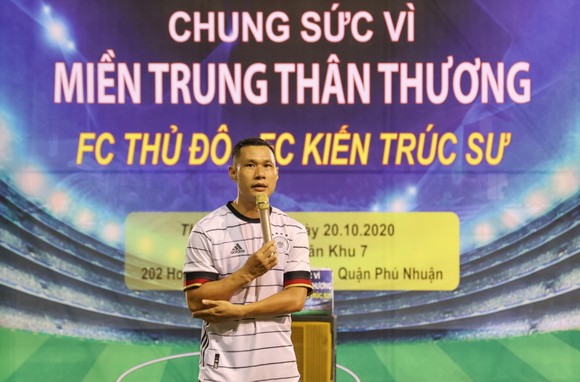 FC Thủ Đô - FC Kiến trúc sư: Trận cầu thiện nguyện nghĩa tình hướng về miền Trung thương yêu ảnh 5