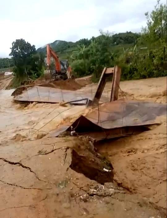 Thanh Hóa: Mưa lớn, hàng trăm hộ dân miền núi bị chia cắt ảnh 1