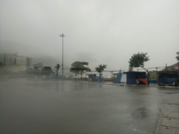 Thanh Hóa: Áp thấp nhiệt đới gây mưa lớn, sẵn sàng sơ tán dân ảnh 1