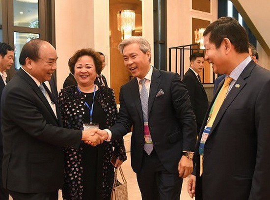 政府總理阮春福接見亞太地區投資商。