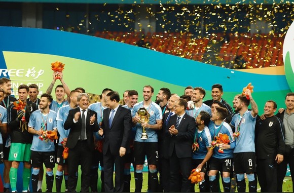 China Cup 2019: “Uruguay 2” hủy diệt Thái Lan, HLV Tabarez nói lời cay đắng về tuyển Thái ảnh 2