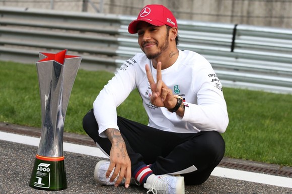 Đua xe F1: Hamilton giành chiến thắng thứ 75 ở chặng đua thứ 1.000 ảnh 1