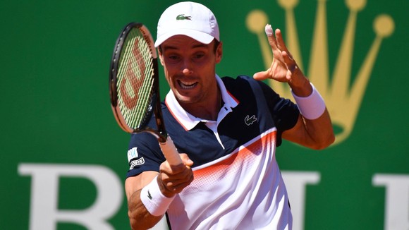 Monte Carlo Masters: Hủy diệt đối thủ 6-1, 6-1, “Vua sân đất nện” Nadal bắt đầu “ngự giá thân chinh” ảnh 1
