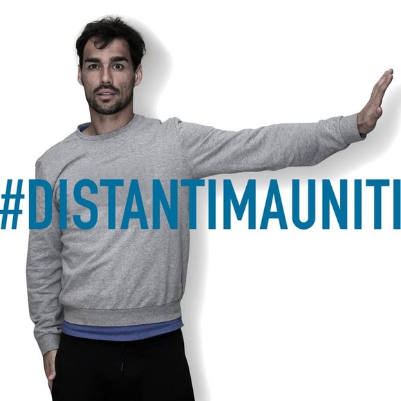 Fognini kêu gọi nước Ý đoàn kết qua hashtag #Distantimauniti