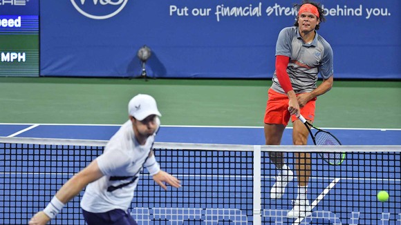 Cincinnnati Masters: Djokovic thắng trận thứ 20 liên tiếp, Raonic đánh bại Murray lần đầu tiên sau hơn 6 năm ảnh 2