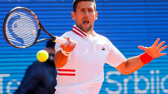 Djokovic lọt vào bán kết Serbia Open