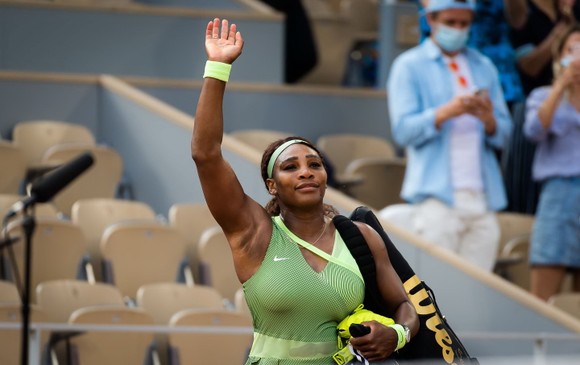 Serena vẫy tay chào sự nghiệp huy hoàng