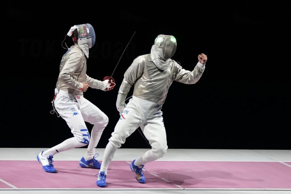 “Kiếm Vương” Áron Szilágyi: Xứng danh anh hùng với tấm HCV 3 kỳ Olympic liên tiếp ảnh 2