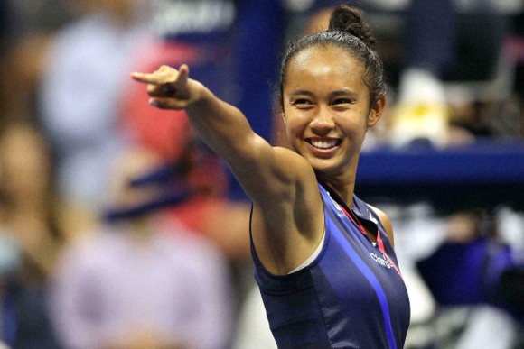 “Quý cô người Anh” Emma Raducanu: Được Li Na truyền cảm hứng khi còn nhỏ, đấu Leylah Fernandez lần đầu hồi năm 16 tuổi ảnh 4