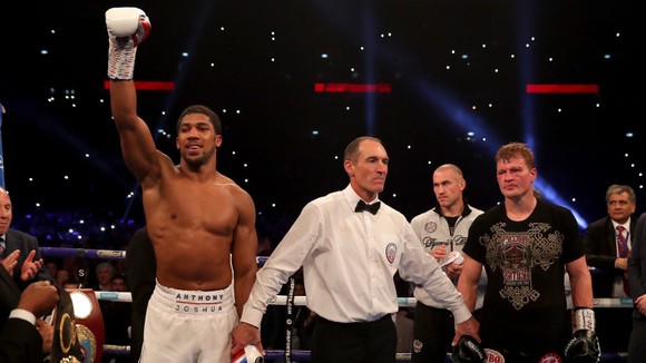 Anthony Joshua vs Oleksandr Usyk: Quân tử chờ quân tử - AJ "cơ bắp" cũng để ý Usyk từ lâu ảnh 2