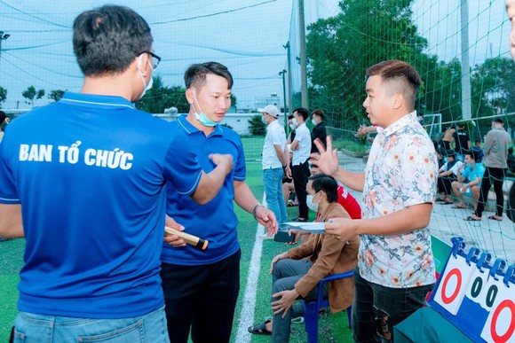 BLV phủi Lê Quân: Dốc sức tổ chức giải U19 hỗ trợ phong trào và đam mê tại quê nhà ảnh 4