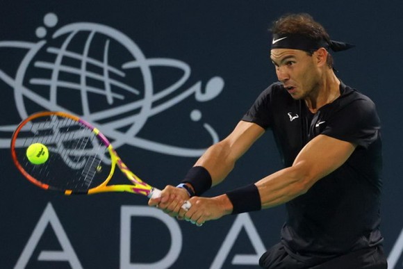 Nadal thi đấu ở Abu Dhabi