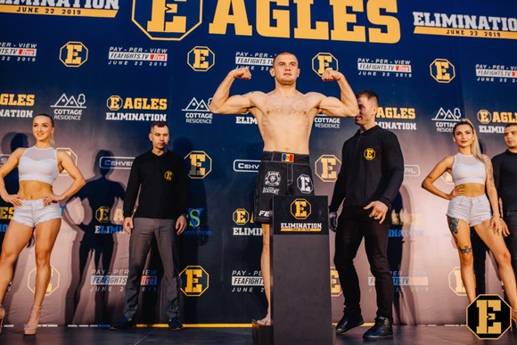 “Đại bàng Nga” Khabib Nurmagomedov và Eagle FC: Muốn trở thành “Ông bầu” MMA giỏi nhất thế giới ảnh 1