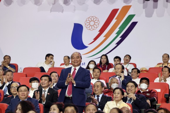 Lễ khai mạc SEA Games 31: 19 năm, chúng ta lại cùng tay trong tay và tỏa sáng ảnh 1