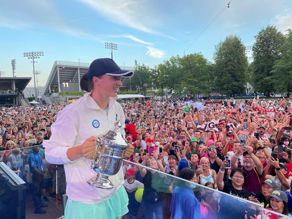 US Open: “Nữ hoàng tối thượng” Iga Swiatek thống trị WTA Tour 2022 ảnh 3