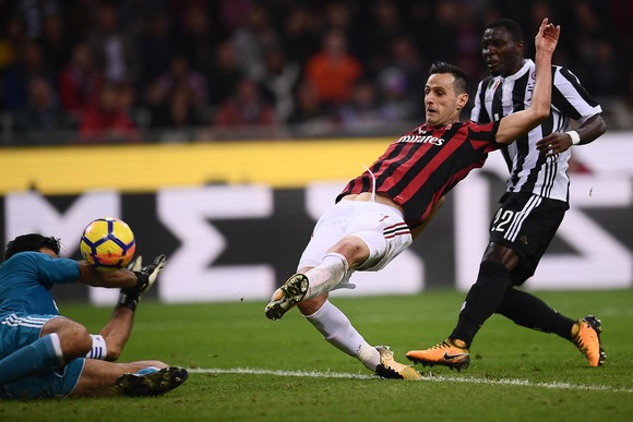 Serie A, vòng 11: Higuain ghi bàn thứ 101, nhấn chìm AC Milan ảnh 2