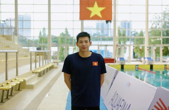 Nguyễn Quang Thuấn lần đầu thi đấu SEA Games nhưng rất tự tin và quyết tâm đạt kết quả cao nhất nội dung 400m hỗn hợp cá nhân. Ảnh: LỆ GIANG.K14