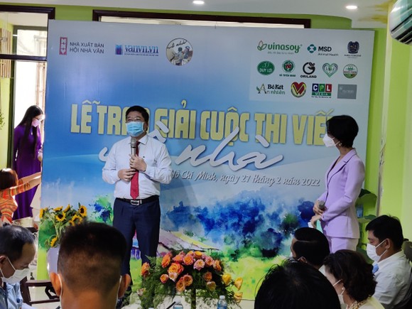 Trao giải cuộc thi viết "Về nhà' ảnh 4