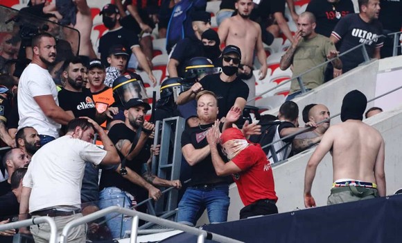 Marseille và Nice bị UEFA trừng phạt ảnh 1