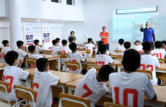 Gala Sút 2020: Ngày hội của bóng đá trẻ Việt Nam ảnh 1