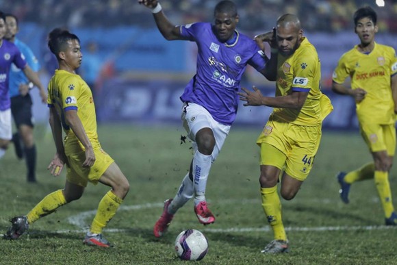 Khai màn V.League 2021: Chiến thắng “sốc” của đội nhà Nam Định trước Hà Nội ảnh 3