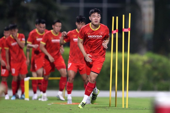 Đội tuyển Việt Nam thoải mái tâm lý trước trận gặp Indonesia ảnh 4