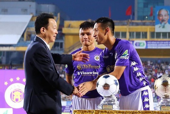 Bác sĩ của CLB Hà Nội đề nghị Hùng Dũng chưa nên trở lại đội tuyển ảnh 1