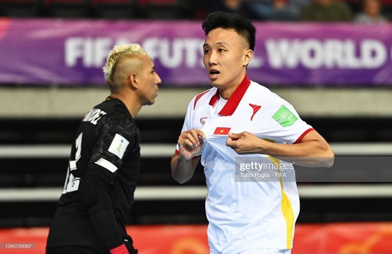 Minh Trí trở thành cầu thủ futsal đầu tiên ghi bàn ở cả hai kỳ World Cup