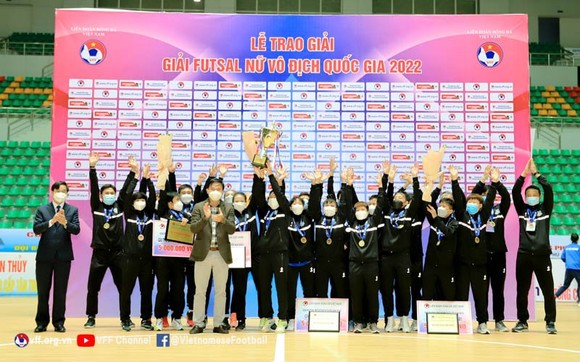 Thái Sơn Nam Quận 8 vô địch giải futsal nữ VĐQG 2022 ảnh 1