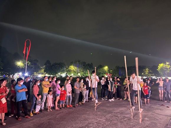 Đa dạng trò chơi dân gian tại sân chơi đường phố TP Mới Bình Dương ảnh 1