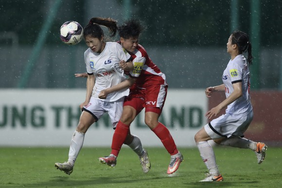 Giải bóng đá nữ VĐQG - Thái Sơn Bắc 2022: Cuộc đua vô địch trở nên quyết liệt ngay từ đầu mùa ảnh 1