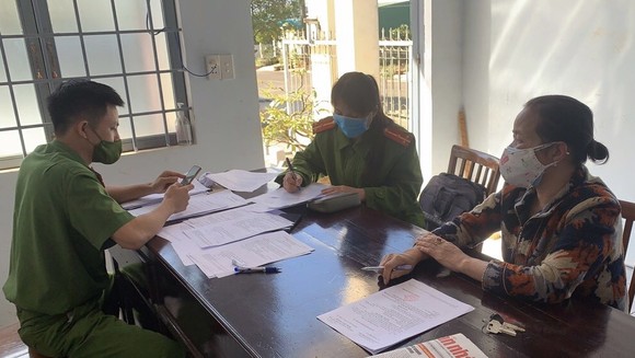 Bắt tạm giam nguyên Chủ tịch UBND thị trấn vì liên quan đến phân lô bán nền đất rừng ảnh 1