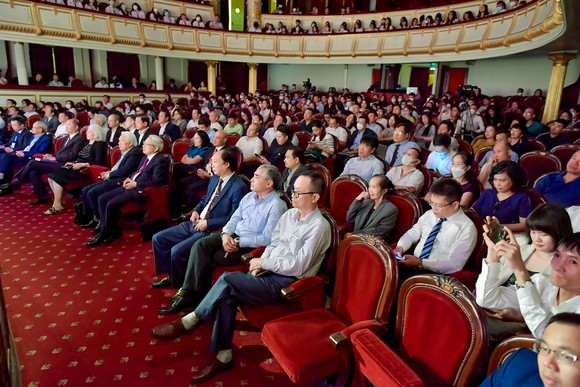 Đất Xanh Miền Trung đồng hành cùng sự kiện 'Đối thoại với các nhà lãnh đạo hàng đầu thế giới' ảnh 2