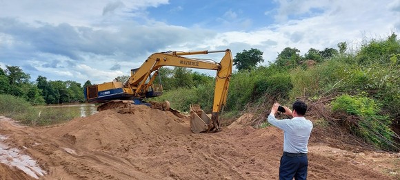 Khai thác cát lậu ở Ia Mơ, bị xử phạt 125 triệu đồng ảnh 1