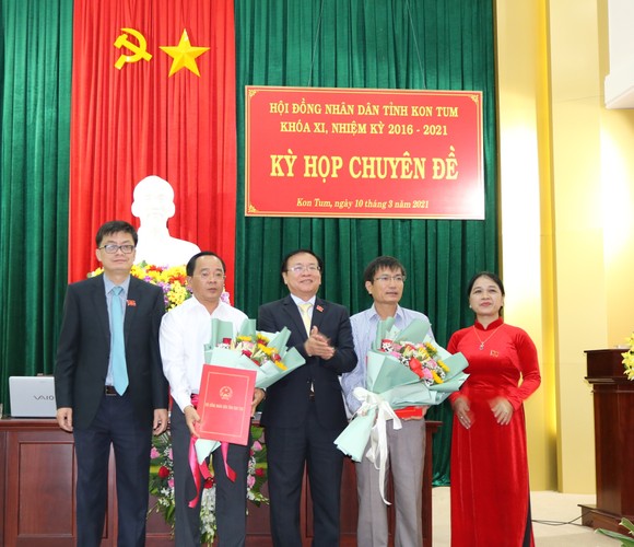 Ông Nguyễn Ngọc Sâm được bầu giữ chức Phó Chủ tịch UBND tỉnh Kon Tum ảnh 1